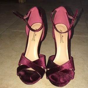 Anne Michelle velvet Maroon Heels